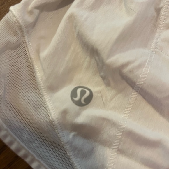 Lululemon shorts - Picture 3 of 4